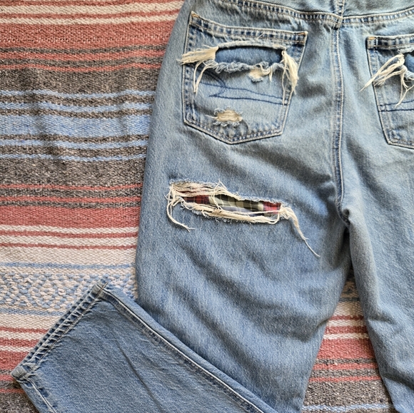 American Eagel Distressed Women's Jeans with Plaid Patch Inserts - Picture 3 of 7